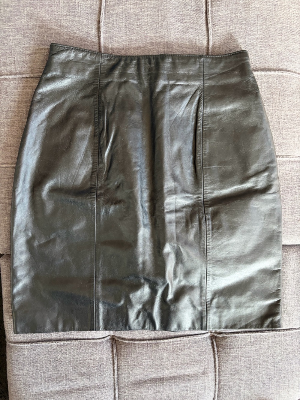 Vtg Black Leather Mini Skirt 8 BYRNES & BAKER VINTAGE